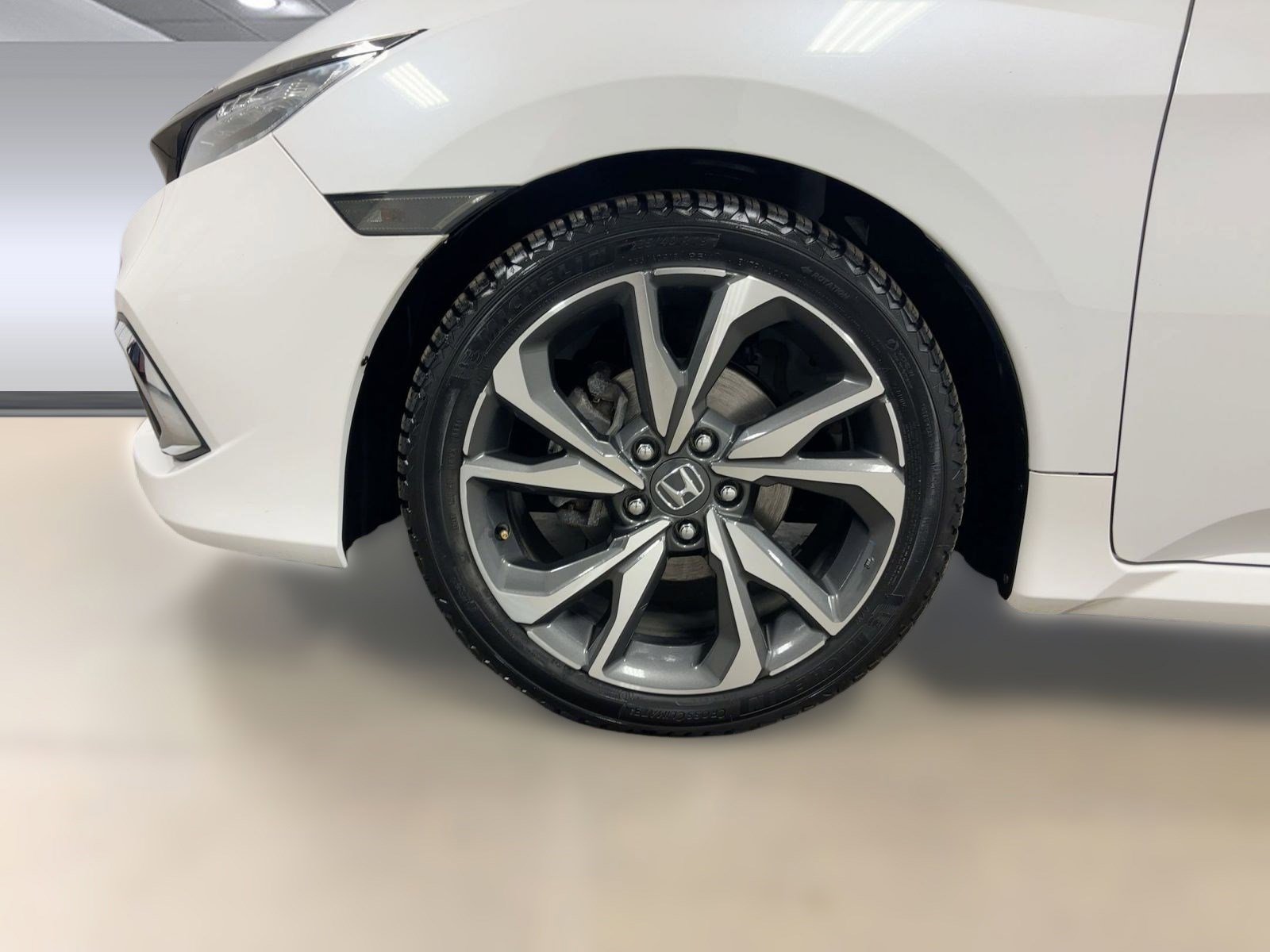 Used 2021 Honda Civic Touring image 11