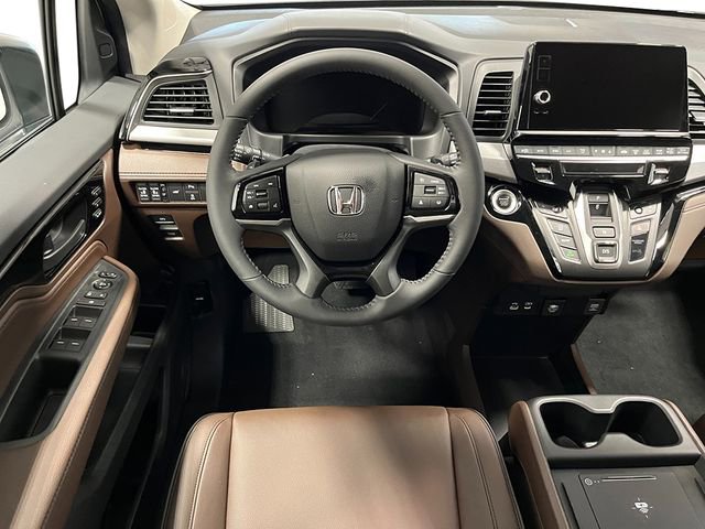 New 2026 Honda Odyssey Touring image 23