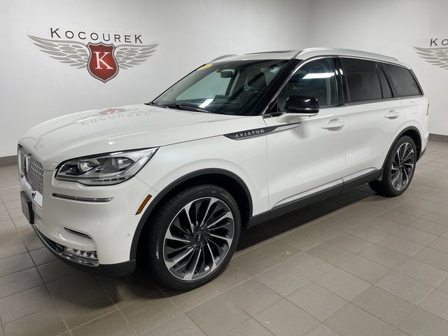 Used 2020 Lincoln Aviator Reserve w/ Equipment Group 201A image 3
