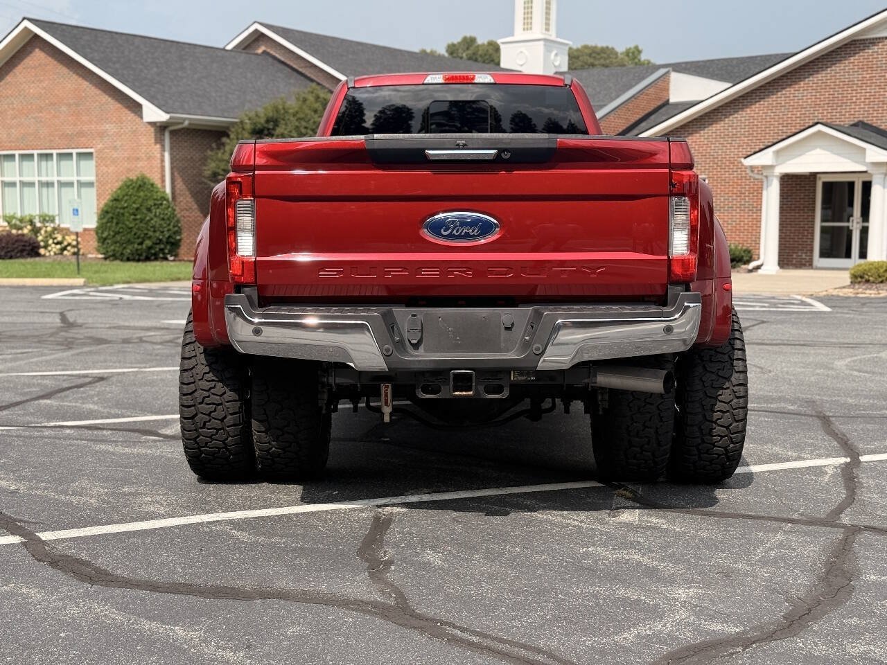 Used 2017 Ford F350 Lariat w/ Chrome Package AWD/4WD image 4