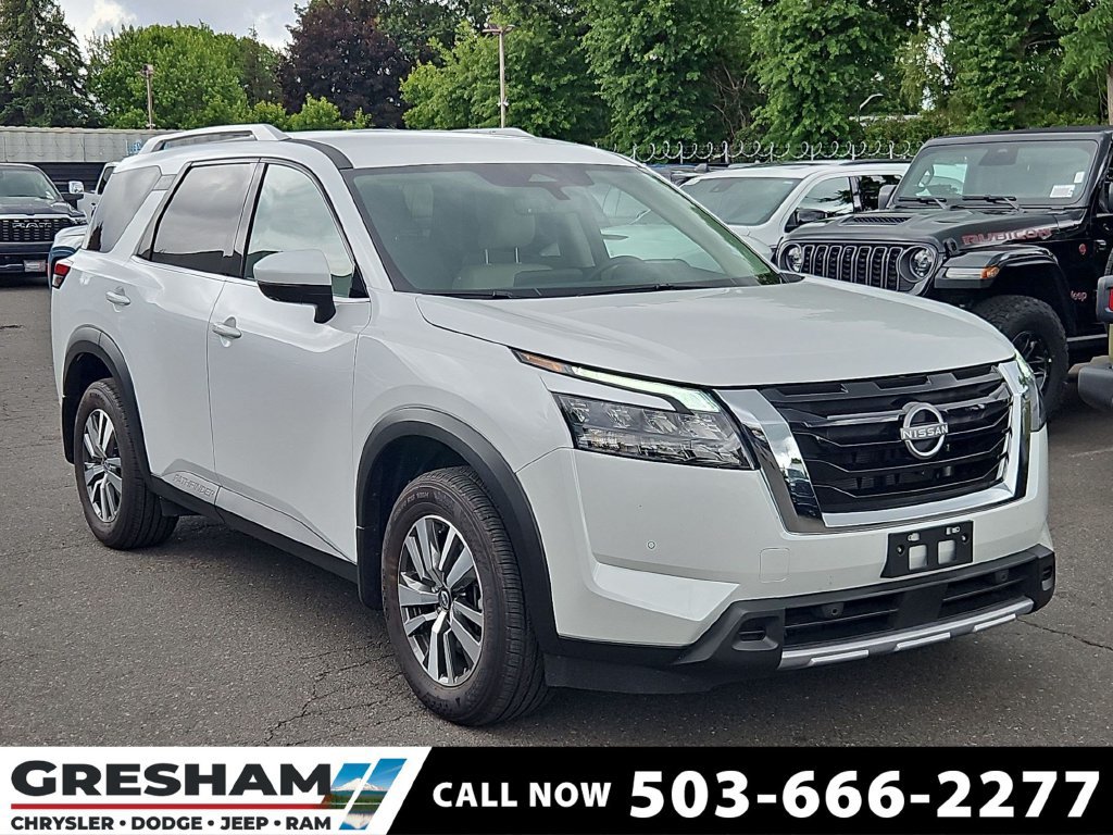 Used 2025 Nissan Pathfinder SL w/ Cargo Package