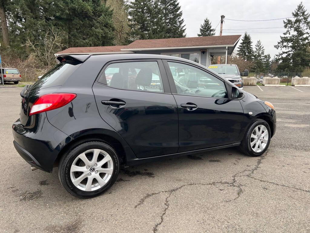 Used 2014 MAZDA MAZDA2 Touring FWD image 11