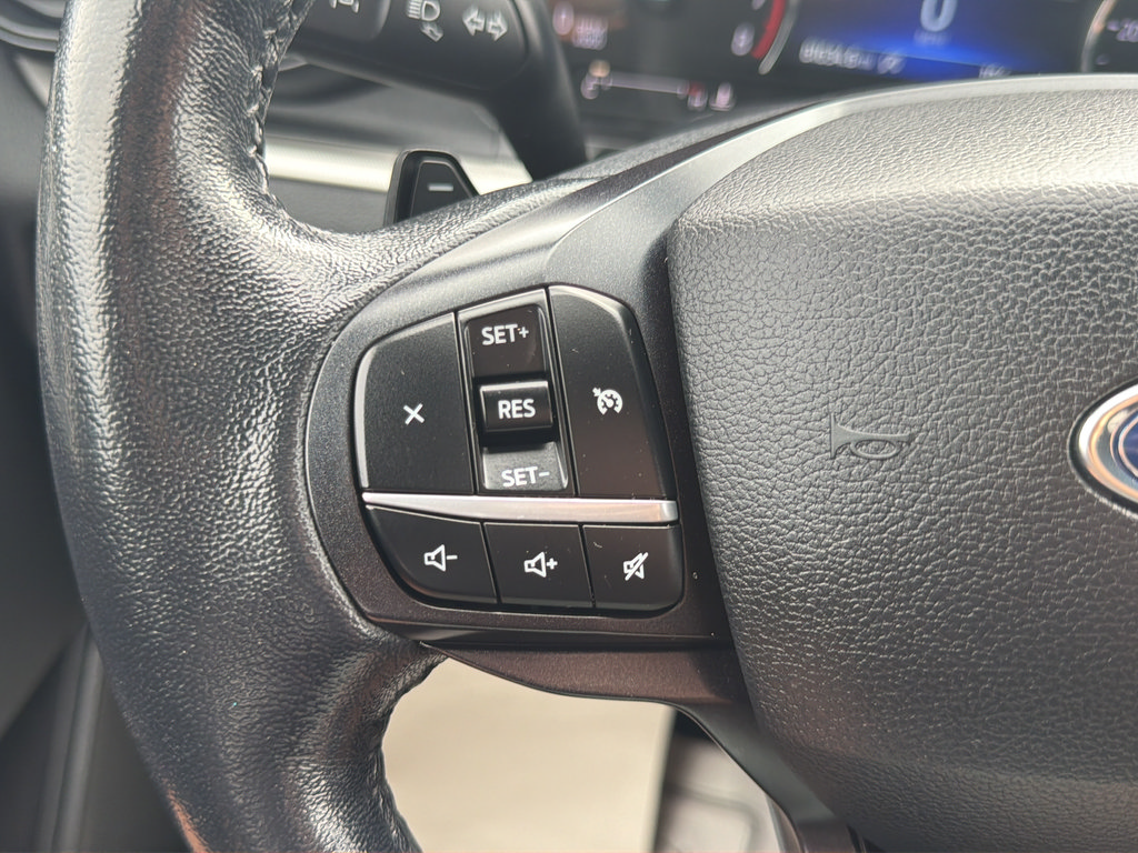 Used 2020 Ford Explorer XLT AWD/4WD image 22