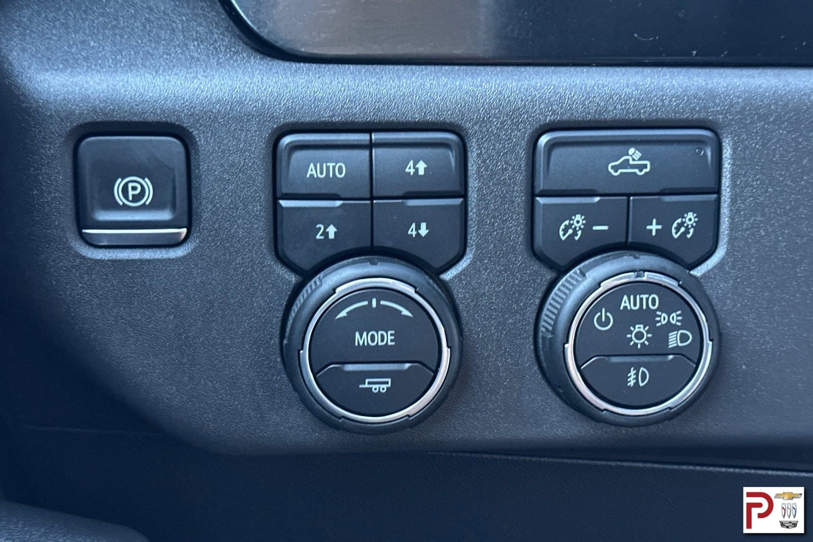 Certified 2025 Chevrolet Silverado 1500 LT Trail Boss w/ Convenience Package II image 32