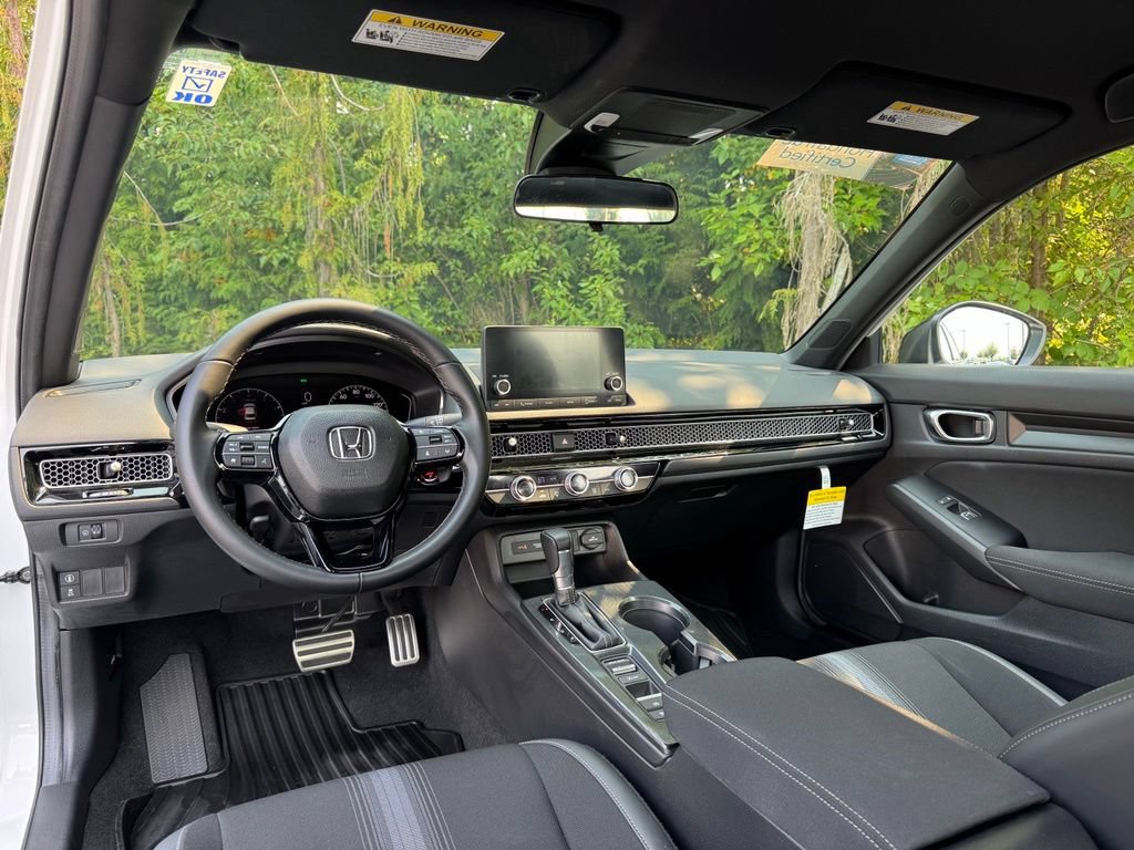 Used 2023 Honda Civic Sport image 8