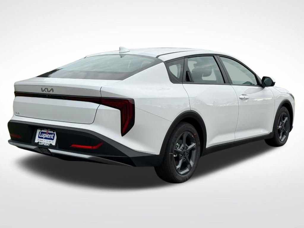 New 2025 Kia K4 LXS image 3