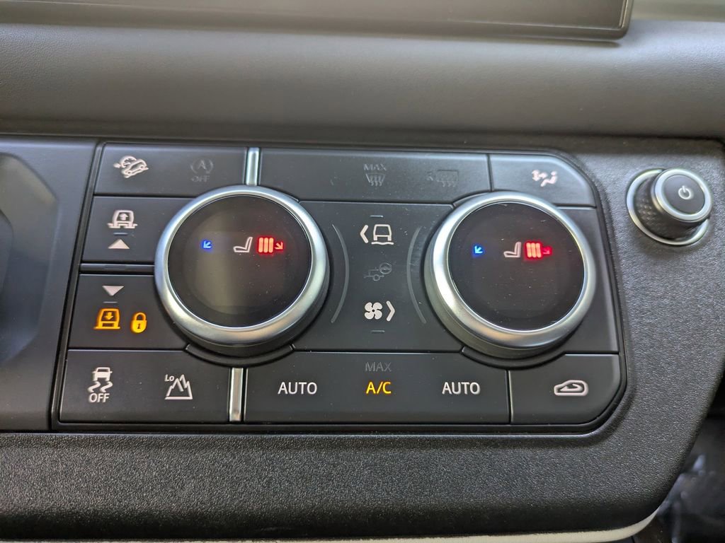 Used 2023 Land Rover Defender 130 First Edition image 25