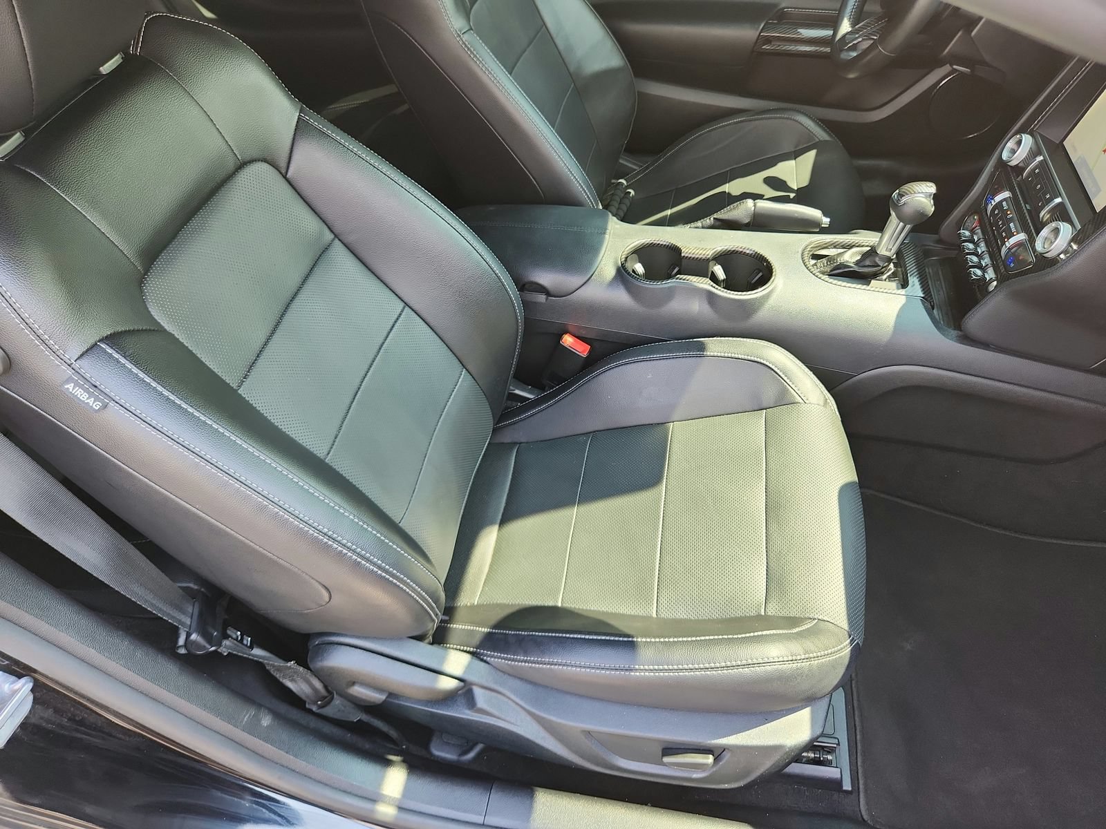 Used 2021 Ford Mustang GT Premium w/ Black Accent Package RWD image 27