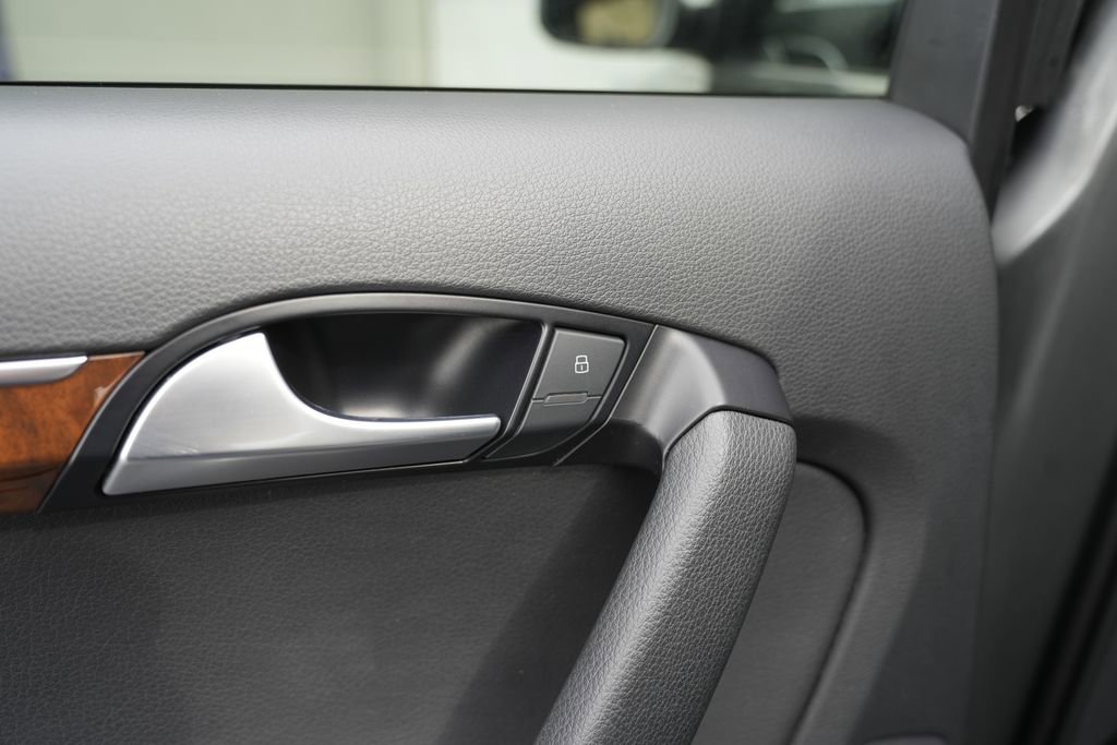 Used 2014 Audi Q7 3.0T Premium Plus w/ Premium Plus Package image 32