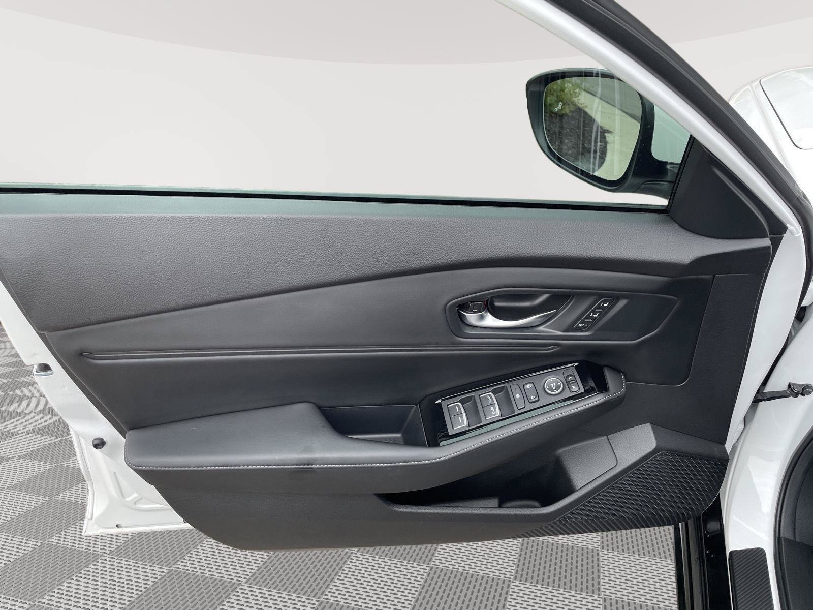 Used 2023 Honda Accord Touring image 24