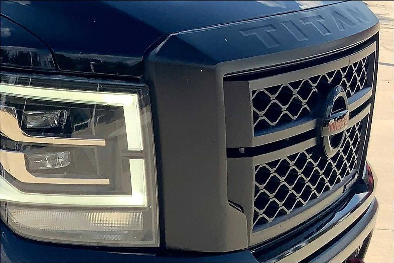 Used 2021 Nissan Titan PRO-4X w/ Pro-4x Utility Package image 27