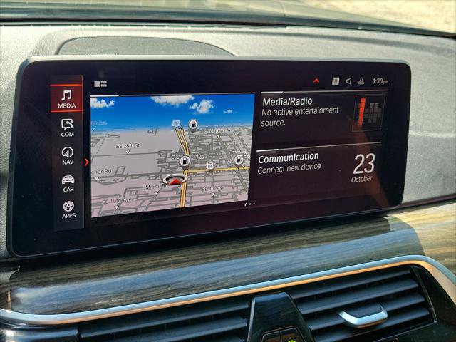 Used 2022 BMW 530i xDrive w/ M Sport Package AWD/4WD image 31