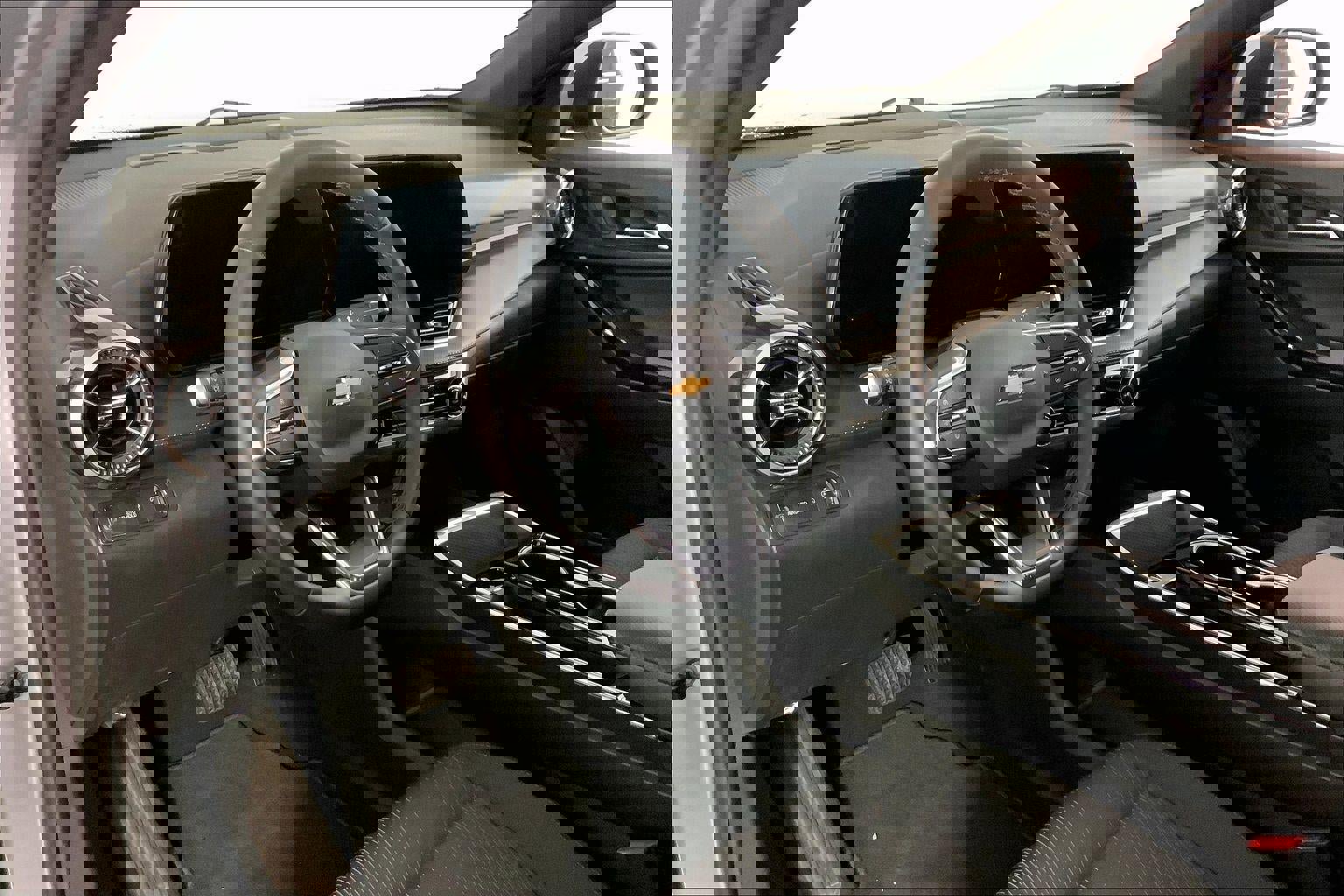 Used 2025 Chevrolet Equinox LT image 14