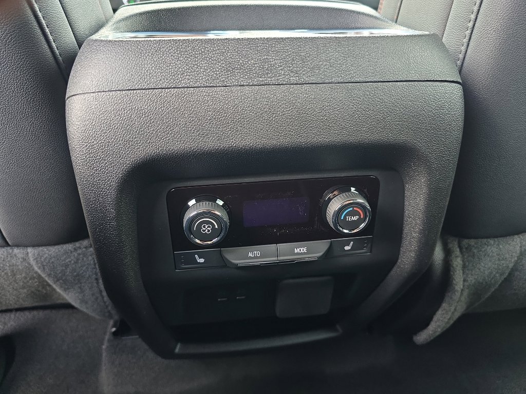 New 2026 Chevrolet Traverse RS AWD/4WD image 23