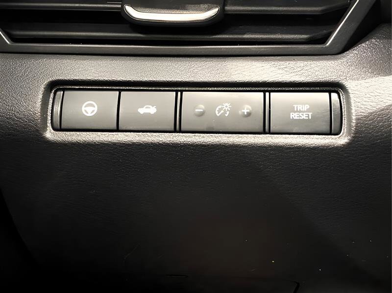 Used 2023 Nissan Altima 2.5 SV w/ SV Premium Package image 15