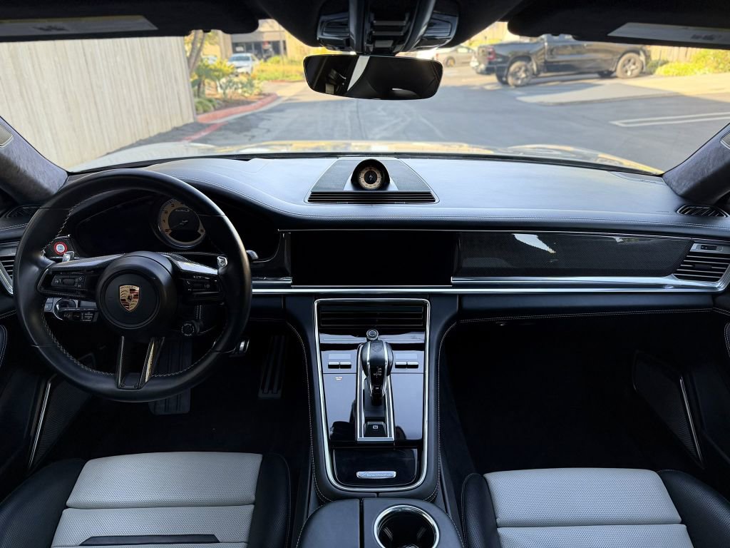 Used 2022 Porsche Panamera Turbo S image 25