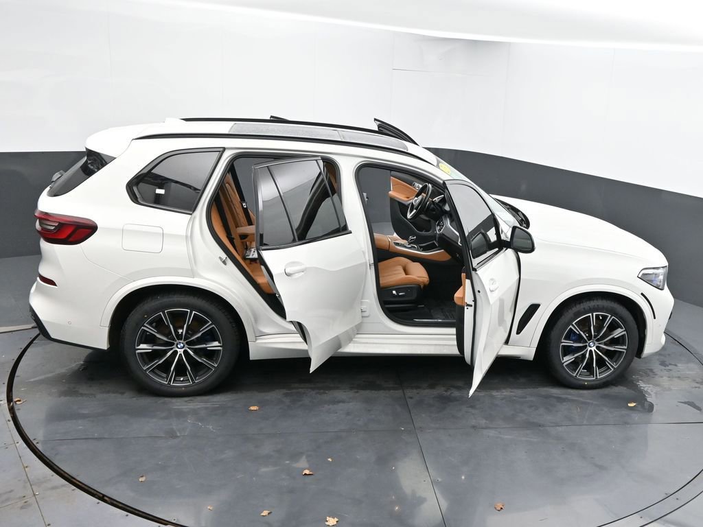 Used 2023 BMW X5 xDrive40i w/ Executive Package image 70