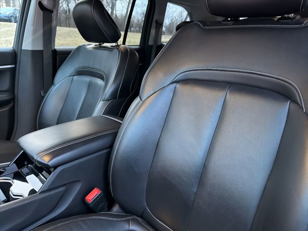 Used 2022 Jeep Grand Cherokee Limited image 12