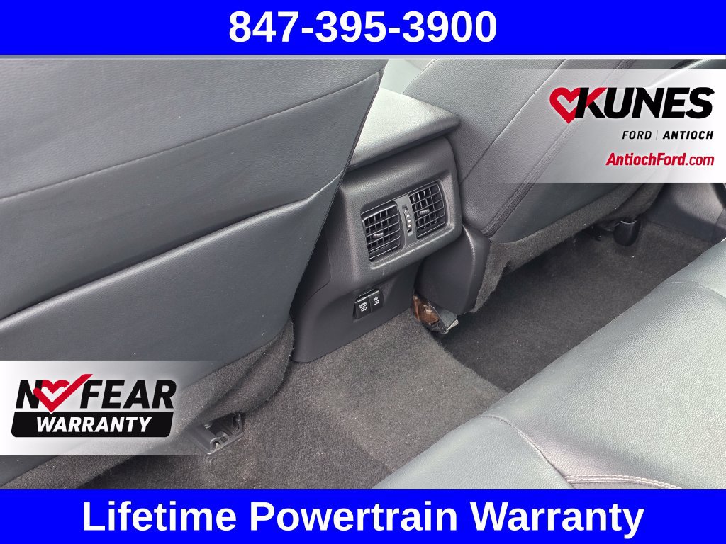 Used 2025 Toyota Camry SE FWD image 33