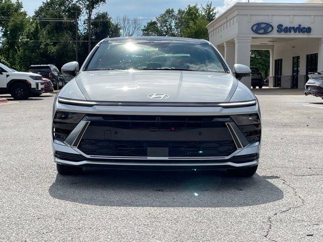 New 2025 Hyundai Sonata Limited FWD image 2