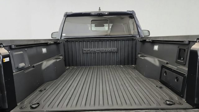 Used 2024 Toyota Tacoma TRD Sport w/ TRD Sport Premium Package AWD/4WD image 19