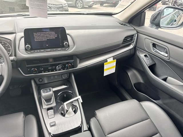 New 2026 Nissan Rogue SV FWD image 19