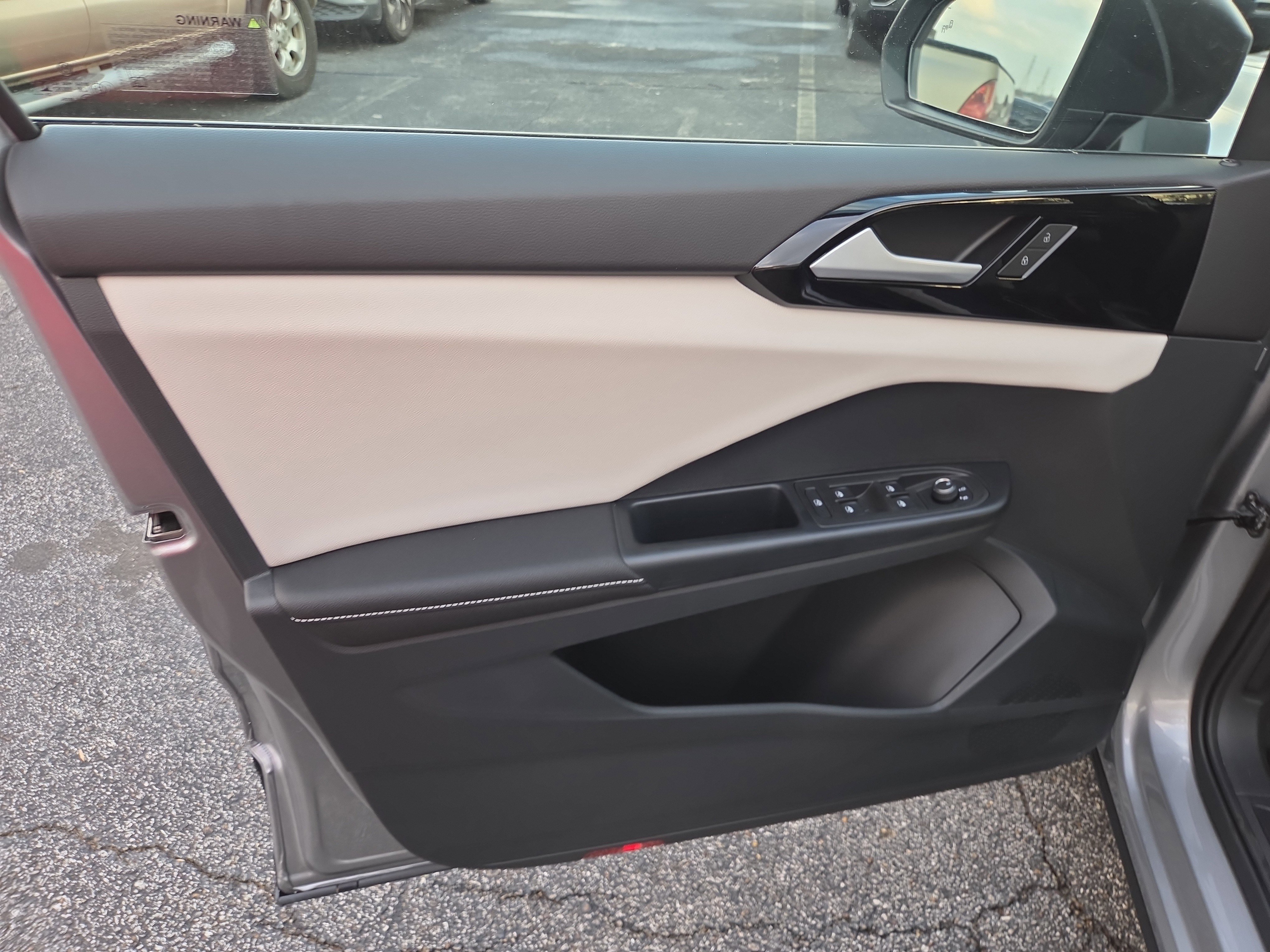 New 2026 Volkswagen Taos S image 5