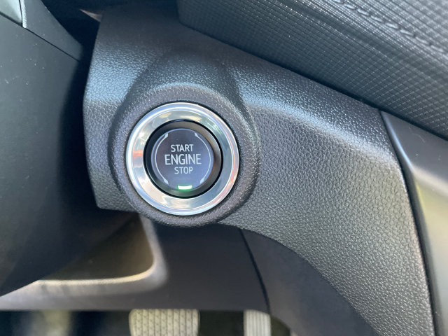 Used 2023 Chevrolet TrailBlazer LT FWD image 36