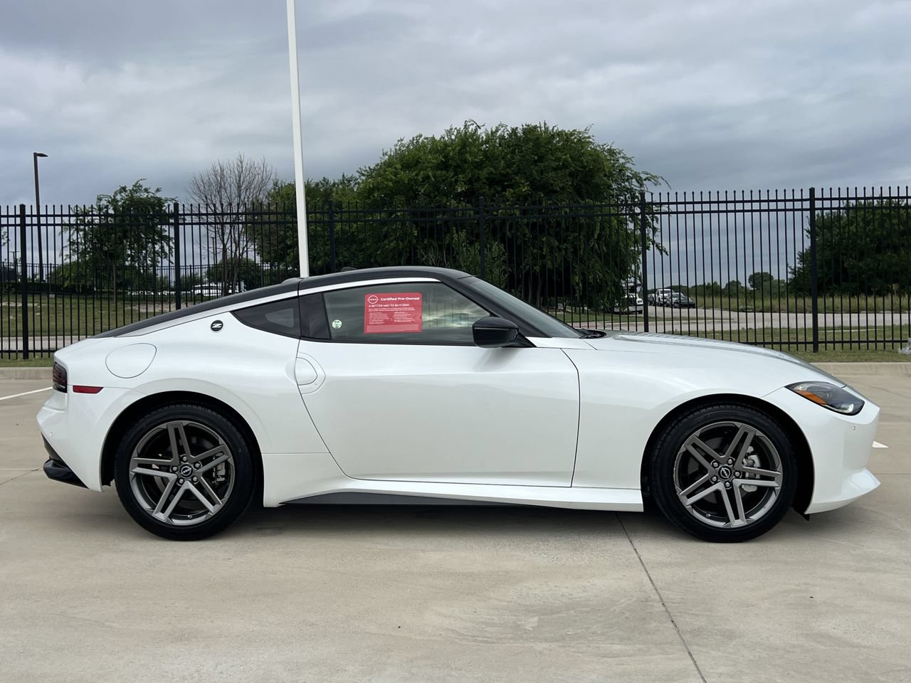 Used 2024 Nissan Z Sport w/ Floor Mat Package RWD image 2