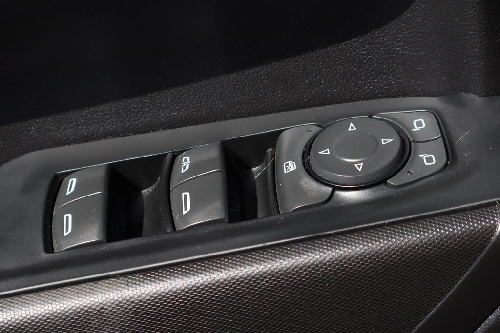 Used 2023 Chevrolet Silverado 1500 Custom AWD/4WD image 19