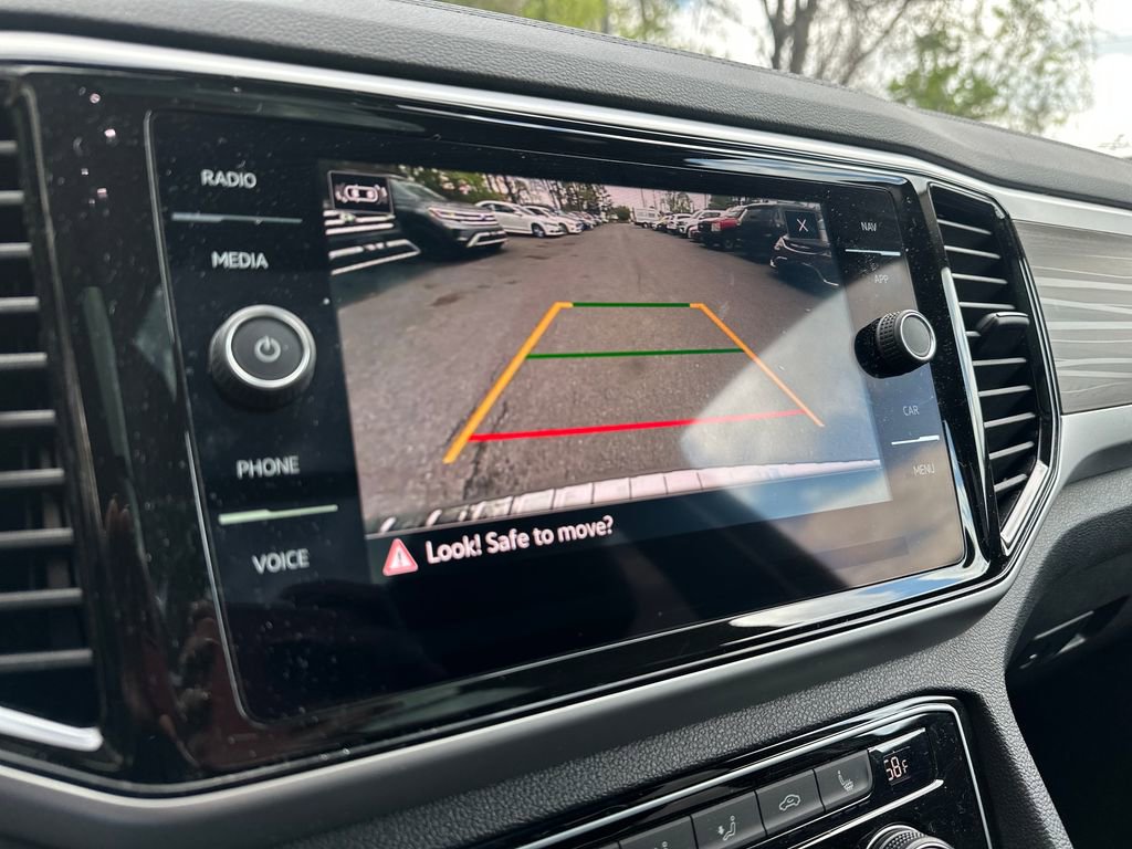 Certified 2023 Volkswagen Atlas SEL AWD/4WD image 10