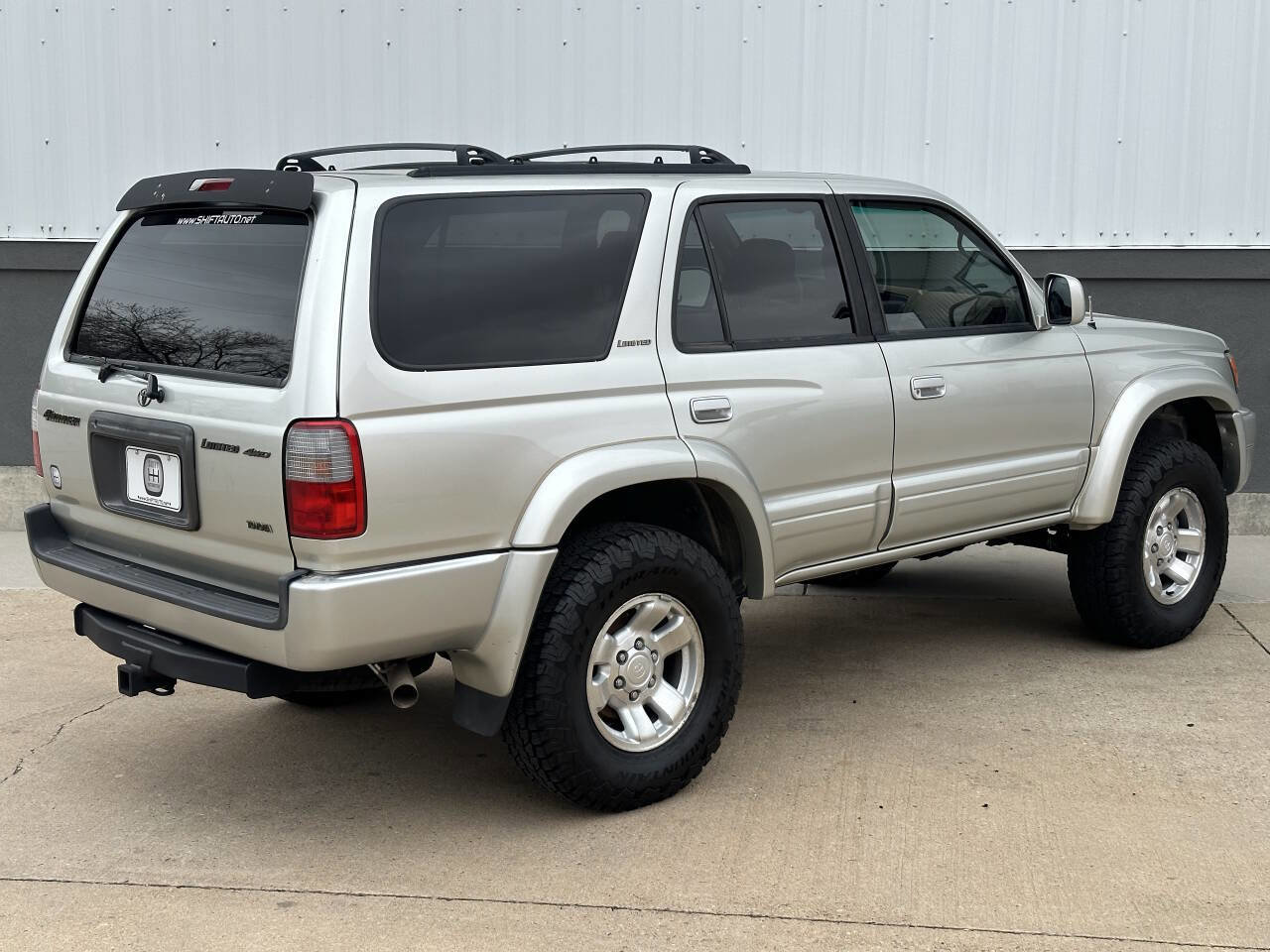 Used 2000 Toyota 4Runner Limited image 22