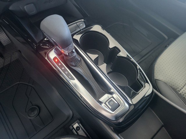 New 2026 Chevrolet Trax LT w/ Sunroof Package FWD image 24