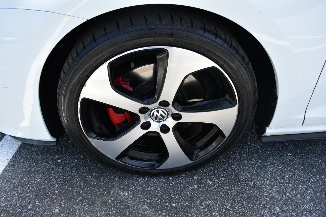Used 2015 Volkswagen GTI S FWD image 28