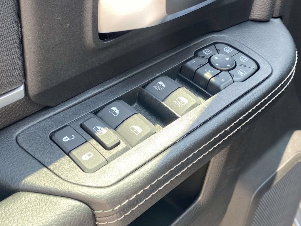 New 2026 RAM 2500 Big Horn AWD/4WD image 44
