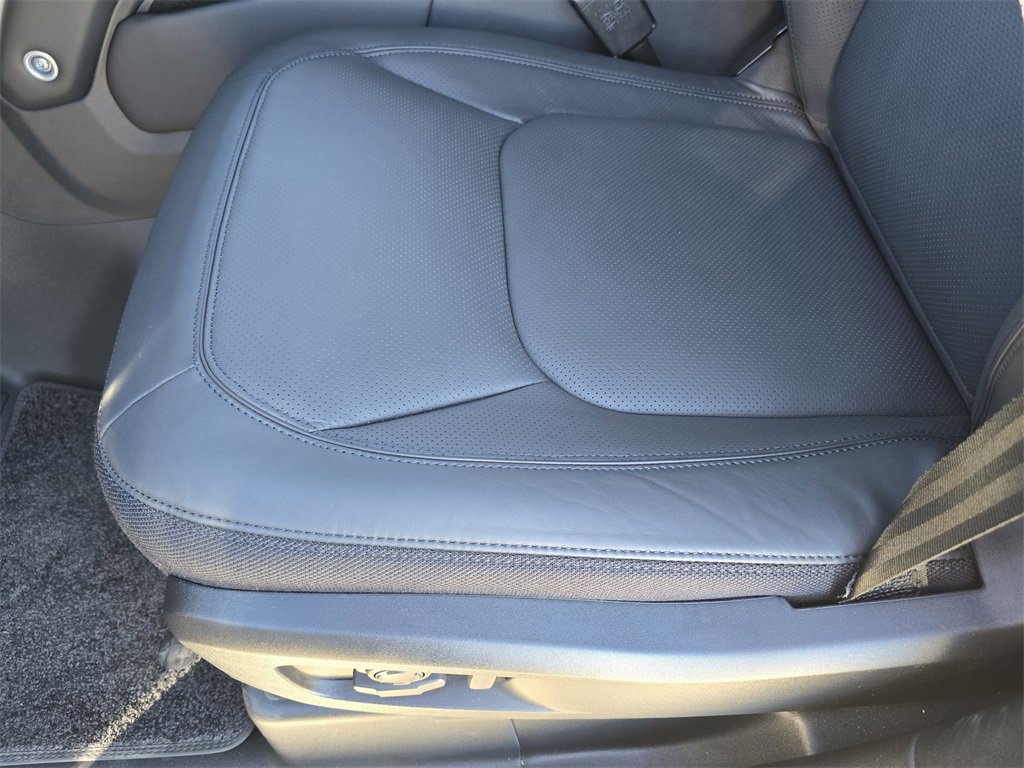 New 2026 Land Rover Defender 110 X image 29