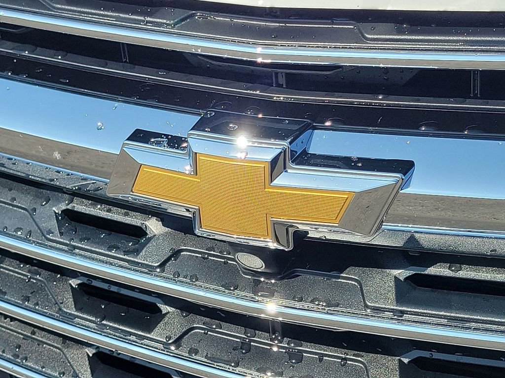 Used 2026 Chevrolet Traverse LT FWD image 29
