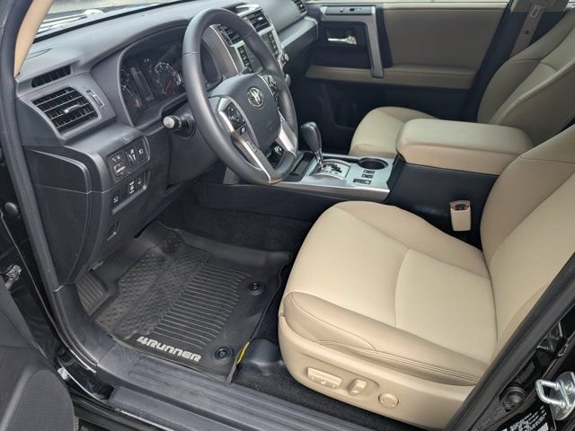 Used 2022 Toyota 4Runner SR5 Premium w/ Moonroof Package AWD/4WD image 9