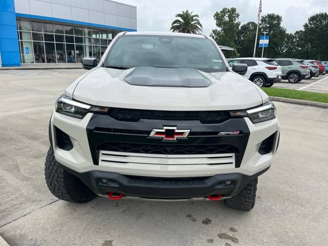 New 2026 Chevrolet Colorado ZR2 w/ Technology Package AWD/4WD image 13