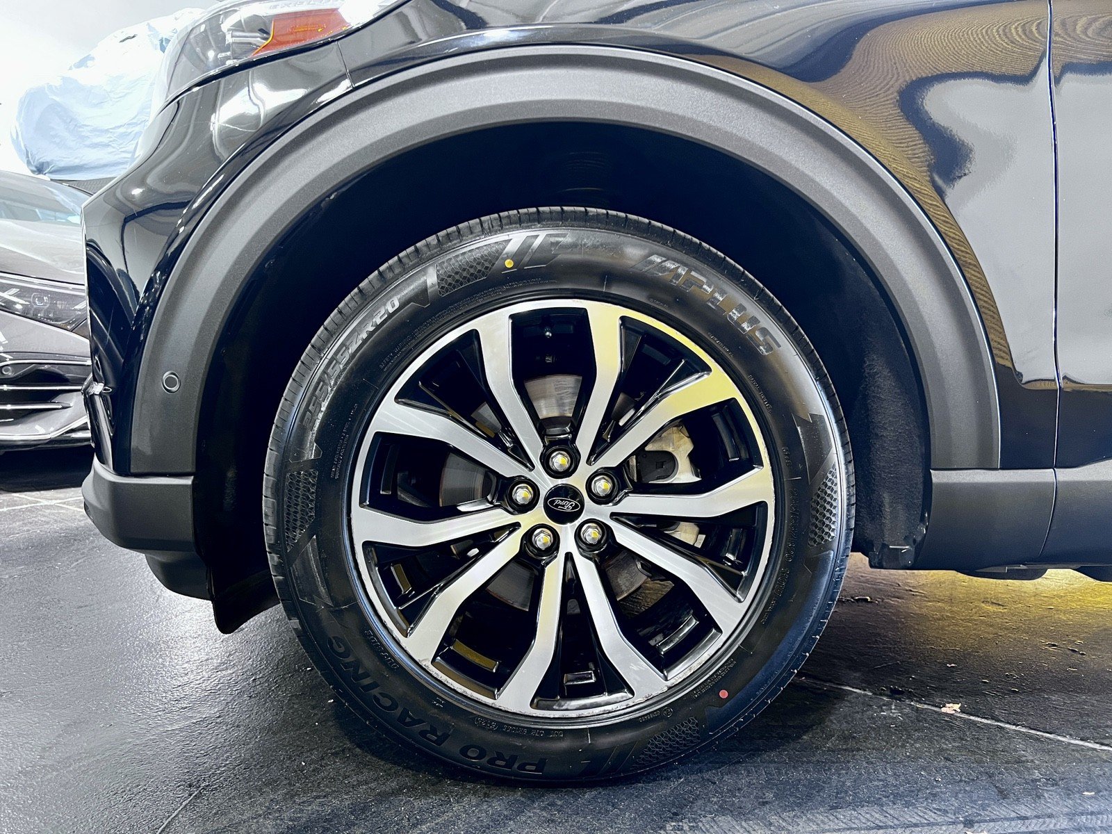 Used 2020 Ford Explorer ST w/ Premium Technology Package AWD/4WD image 32