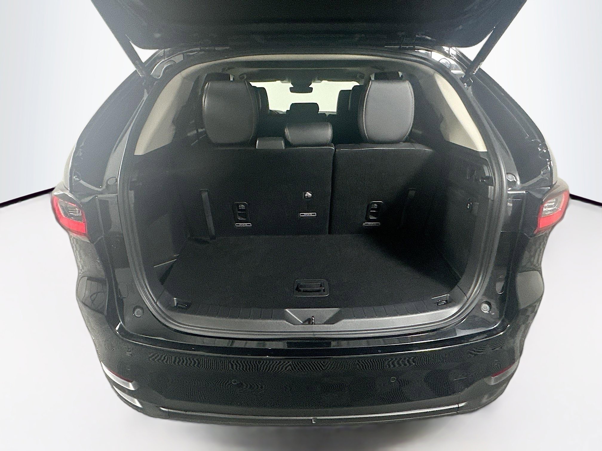 Used 2025 MAZDA CX-90 3.3 Turbo w/ Preferred Package image 32