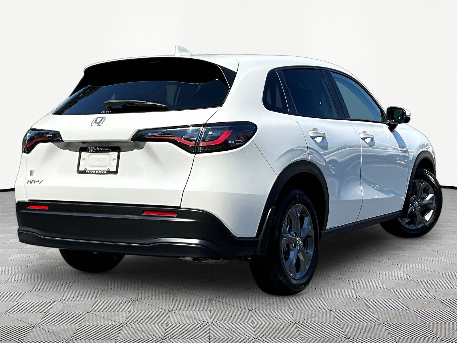 Certified 2026 Honda HR-V LX image 6