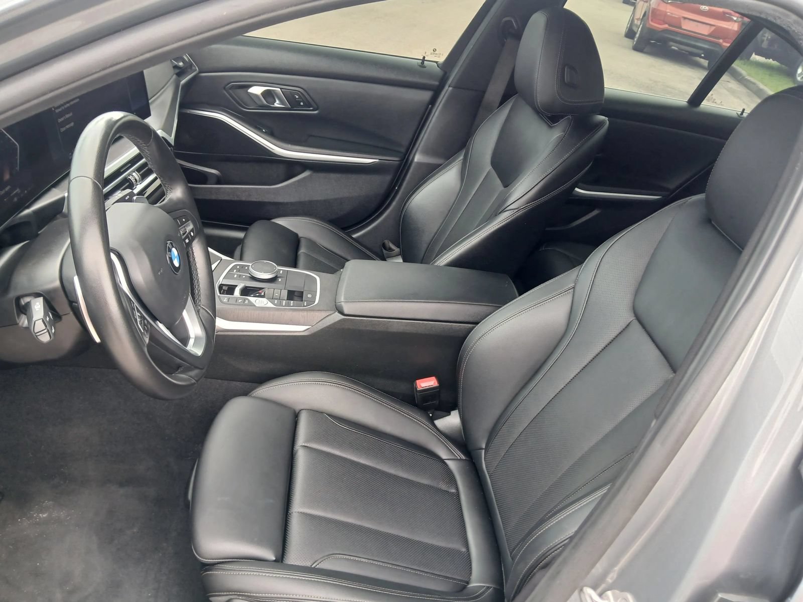 Used 2024 BMW 330i Sedan w/ Convenience Package RWD image 8