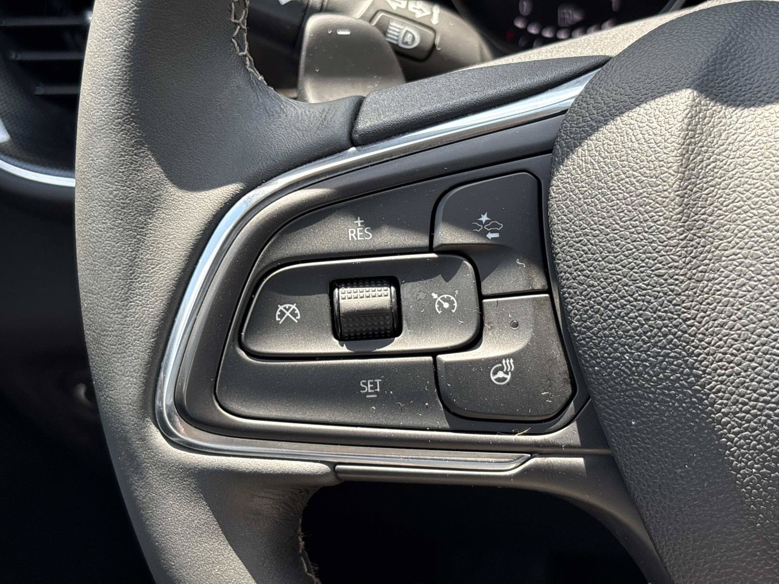 Used 2023 Buick Envision Essence w/ Sport Touring Package FWD image 19