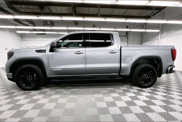 Used 2023 GMC Sierra 1500 Elevation w/ LPO, Elevation Black Package AWD/4WD image 15