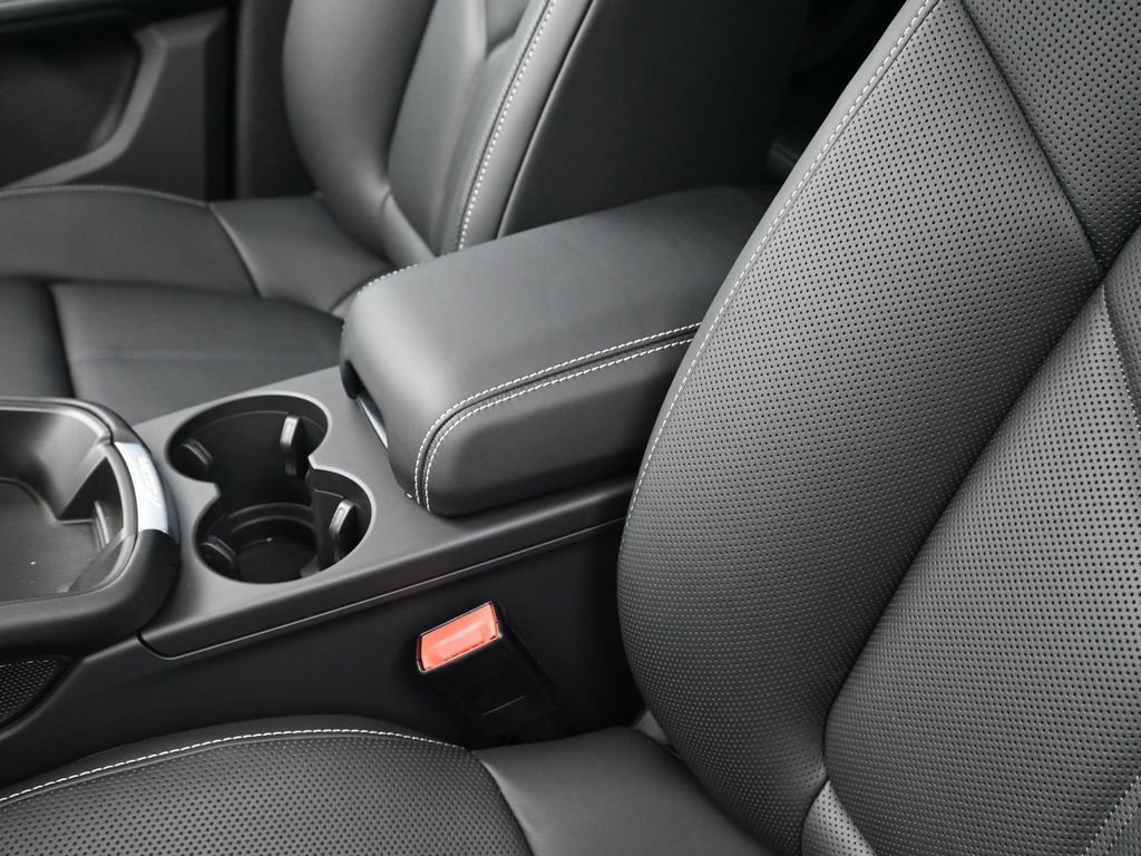 New 2026 Porsche Macan S image 21