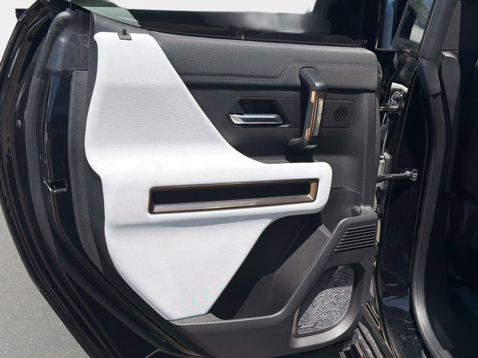 Used 2024 GMC Hummer EV 2X AWD/4WD image 12