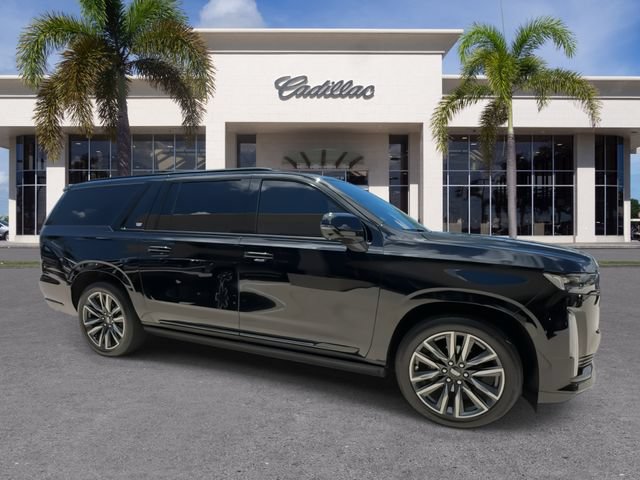 Used 2023 Cadillac Escalade ESV Sport w/ Touring Package RWD image 17