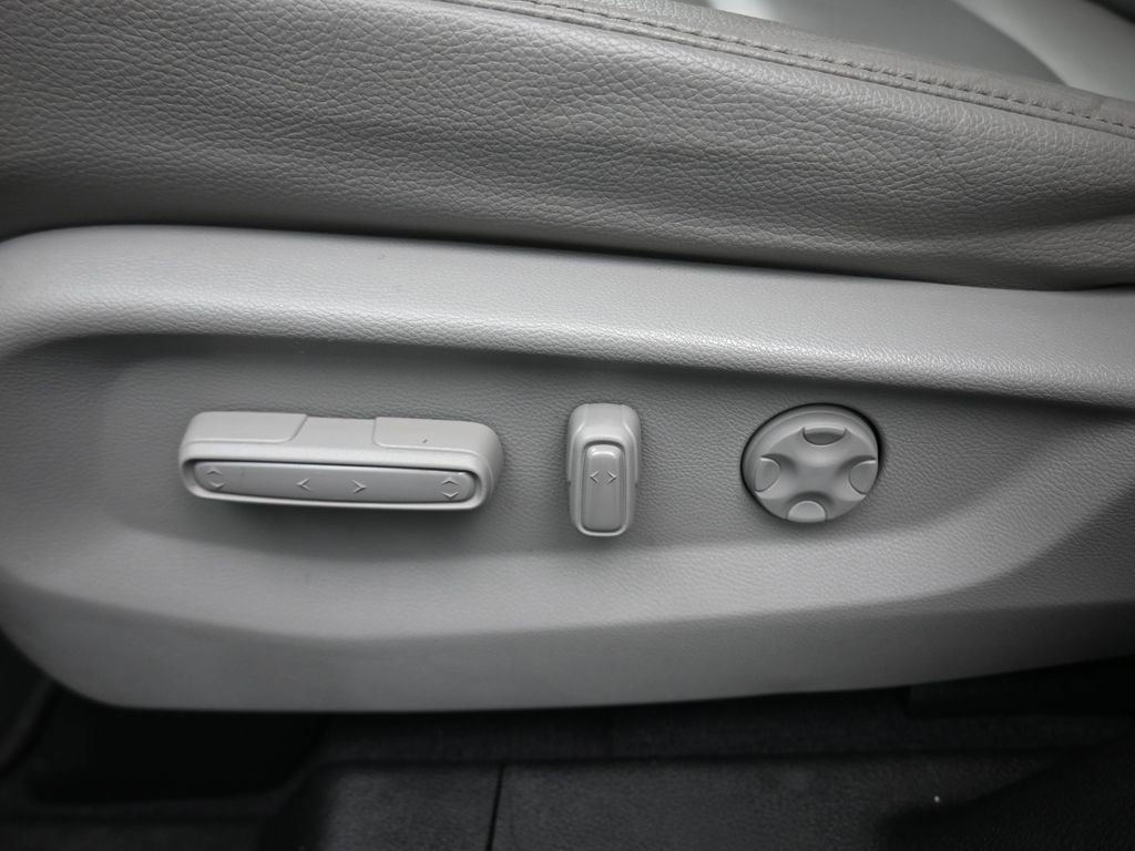 Used 2019 Honda Odyssey EX-L image 12