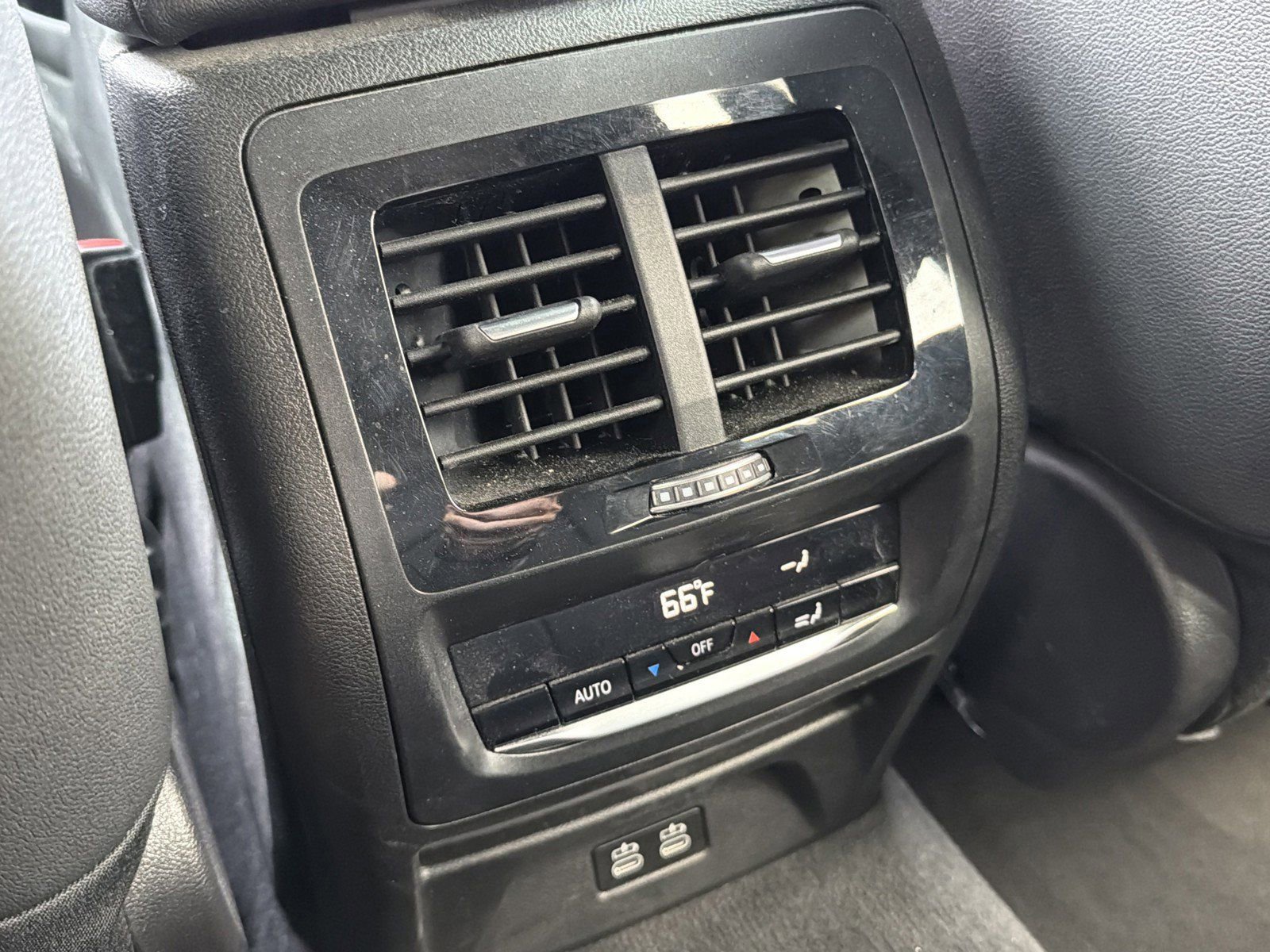 Used 2021 BMW X3 xDrive30i w/ Convenience Package (ZC2) AWD/4WD image 17